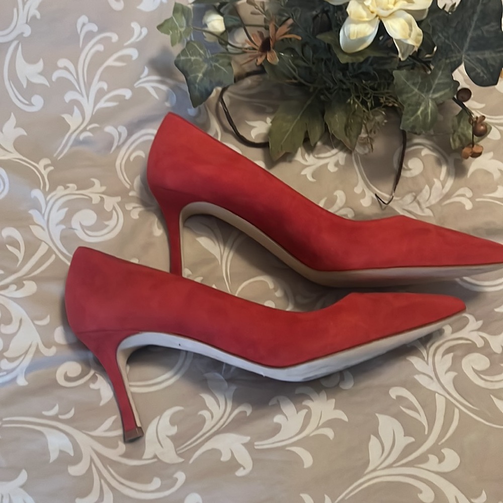 Manolo Blahnik BB 70 Bright Red Suede pointed toe Pumps mismatched size - Picture 4 of 8